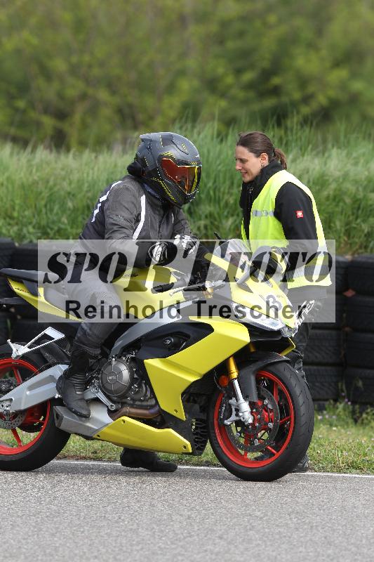 /Archiv-2025/10 23.04.2025 Cornu Master School ADR/gruen-vert/32